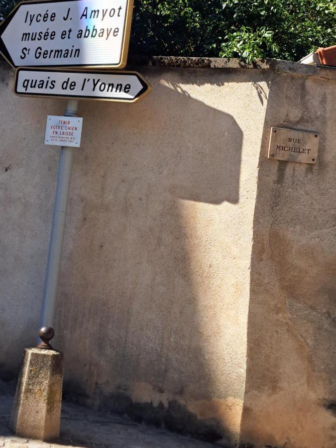 Echappee Belle En Plein Coeur D Auxerre Lägenhet Exteriör bild